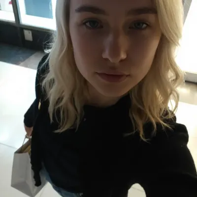 Виолетта, 23